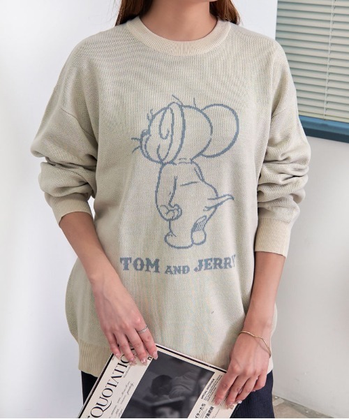 SILVER BULLET(シルバーバレット)の「『TOM&JERRY/トムアンドジェリー』ジャガード長袖ニット(ニット/セーター・レディース・スミクロ/ネイビー/オフホワイト/グレイッシュベージュ・LL/M/L)」の3枚目の写真