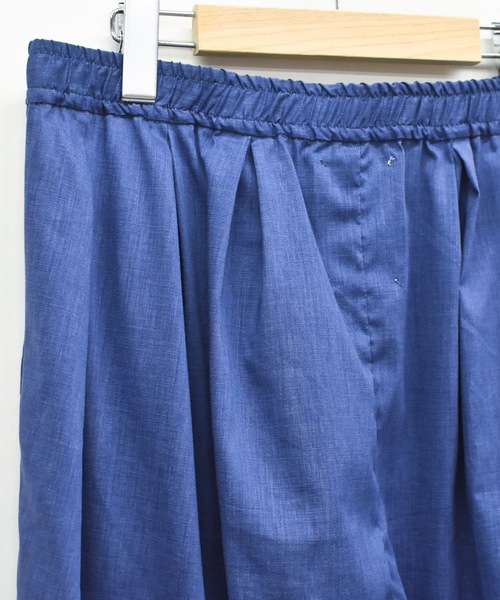 STOF（ストフ）の「TRIPLE TUCK LINEN PANTS（その他パンツ・メンズ・チャコール/レッド/ブルー・S/M）」の20枚目の写真