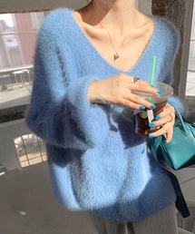 Vネックシャギーニット