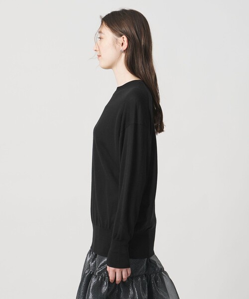 UNITED ARROWS（ユナイテッドアローズ）の「18G ウール クルーネック ニット ‐ウォッシャブル‐（ニット/セーター・レディース・ブラック/ダークブラウン/ネイビー/ベージュ・FREE）」の13枚目の写真