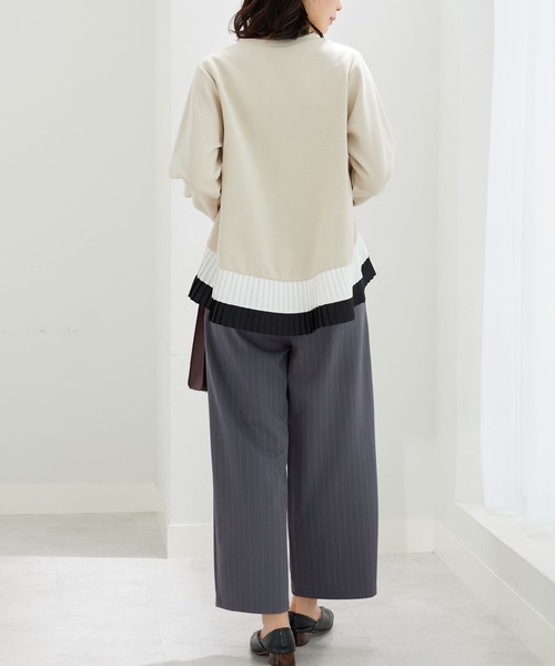 BELLUNA PLUS(ベルーナ)の「裾配色プリーツデザインプルオーバー(Tシャツ/カットソー・レディース・ブルー/ベージュ・LARGE/X-LARGE/MEDIUM)」の11枚目の写真