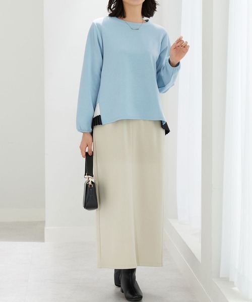 BELLUNA PLUS(ベルーナ)の「裾配色プリーツデザインプルオーバー(Tシャツ/カットソー・レディース・ブルー/ベージュ・LARGE/X-LARGE/MEDIUM)」の3枚目の写真