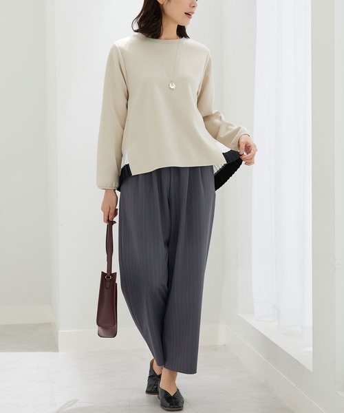 BELLUNA PLUS(ベルーナ)の「裾配色プリーツデザインプルオーバー(Tシャツ/カットソー・レディース・ブルー/ベージュ・LARGE/X-LARGE/MEDIUM)」の10枚目の写真
