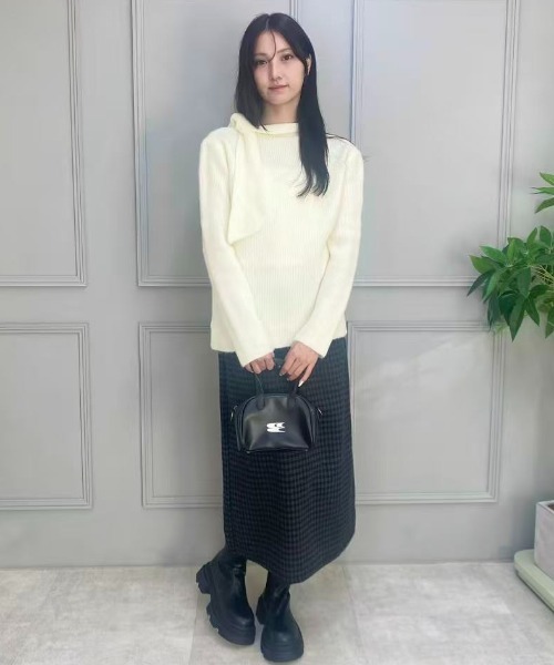 mebole(メボレ)の「タイ付き ハーフタートルネックニットセーター(ニット/セーター・レディース・ホワイト/グレー・FREE)」の20枚目の写真