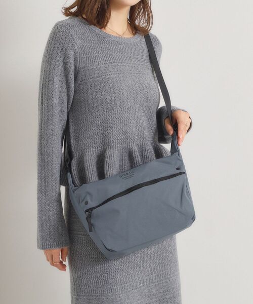 ITS'DEMO（イッツデモ）の「【撥水／7ポケット】リップストップショルダー（ショルダーバッグ・レディース・ブルー/ベージュ/ダークグレー/ブラック・00）」の4枚目の写真