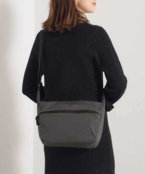 ITS'DEMO（イッツデモ）の「【撥水／7ポケット】リップストップショルダー（ショルダーバッグ・レディース・ブルー/ベージュ/ダークグレー/ブラック・00）」の3枚目の写真