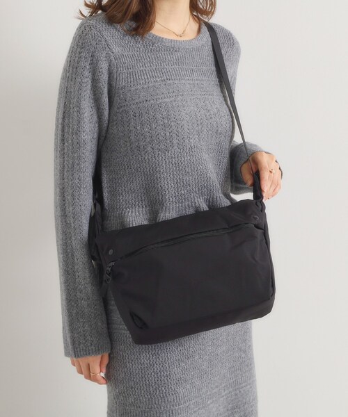 ITS'DEMO（イッツデモ）の「【撥水／7ポケット】リップストップショルダー（ショルダーバッグ・レディース・ブルー/ベージュ/ダークグレー/ブラック・00）」の2枚目の写真