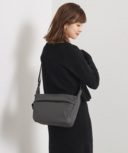ITS'DEMO（イッツデモ）の「【撥水／7ポケット】リップストップショルダー（ショルダーバッグ・レディース・ブルー/ベージュ/ダークグレー/ブラック・00）」の5枚目の写真
