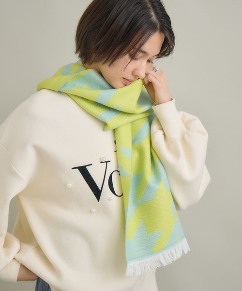KATHARINE ROSS（キャサリンロス）の「【KATHARINE ROSS】【P.CORNILLON/ ピーコルニヨン】カラーハウンドトゥースマフラー（マフラー・レディース・ベージュ/イエロー・MEDIUM）」の2枚目の写真