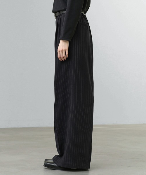 CALLNE(カルネ)の「【CALLNE】2Tuck Baggy Slacks / 2タックバギースラックス(スラックス・メンズ・ブラック系/ブラック・M/L)」の5枚目の写真