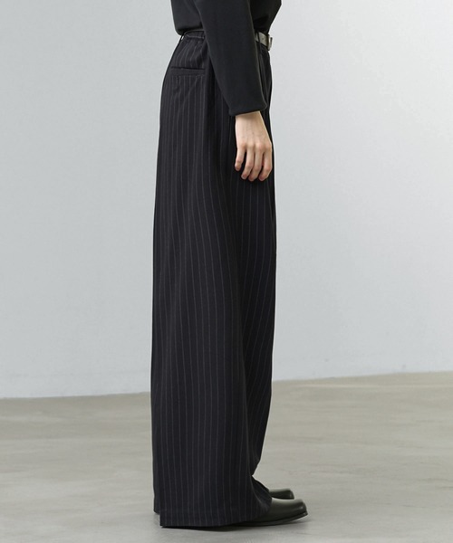 CALLNE(カルネ)の「【CALLNE】2Tuck Baggy Slacks / 2タックバギースラックス(スラックス・メンズ・ブラック系/ブラック・M/L)」の7枚目の写真