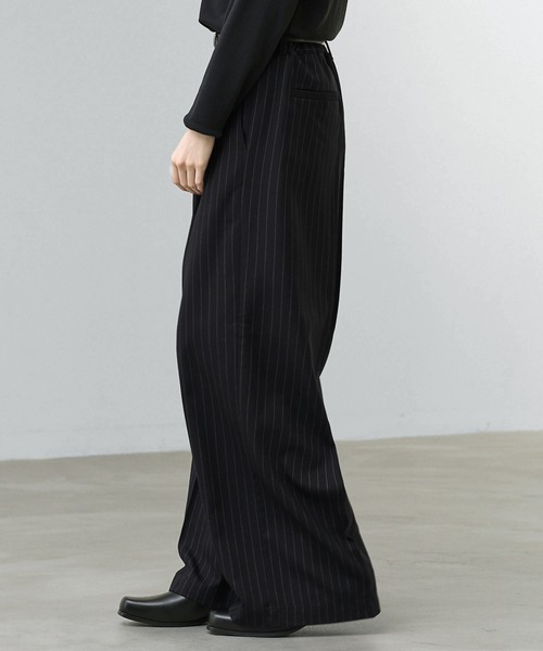 CALLNE(カルネ)の「【CALLNE】2Tuck Baggy Slacks / 2タックバギースラックス(スラックス・メンズ・ブラック系/ブラック・M/L)」の9枚目の写真