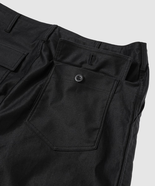 COMME des GARCONS HOMME（コム デ ギャルソン・オム）の「COTTON SATIN PANTS（その他パンツ・メンズ・ブラック/カーキ・XS/S/M/L）」の8枚目の写真