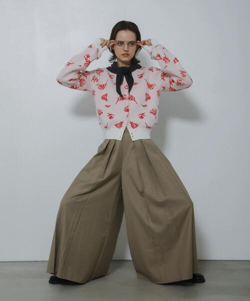 SENSE OF PLACE by URBAN RESEARCH（センスオブプレイスバイアーバンリサーチ）の「『洗濯可』ジャガードフラワーコンパクトニットカーディガン（カーディガン/ボレロ・レディース・ブラウン系その他/ホワイト系その他/ブルー系その他・ONE）」の21枚目の写真