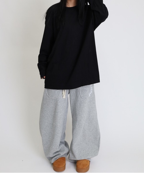 Vini(ヴィニ)の「ロングスリーブTシャツ(Tシャツ/カットソー・レディース・ブラック/ホワイト・LARGE/MEDIUM)」の8枚目の写真