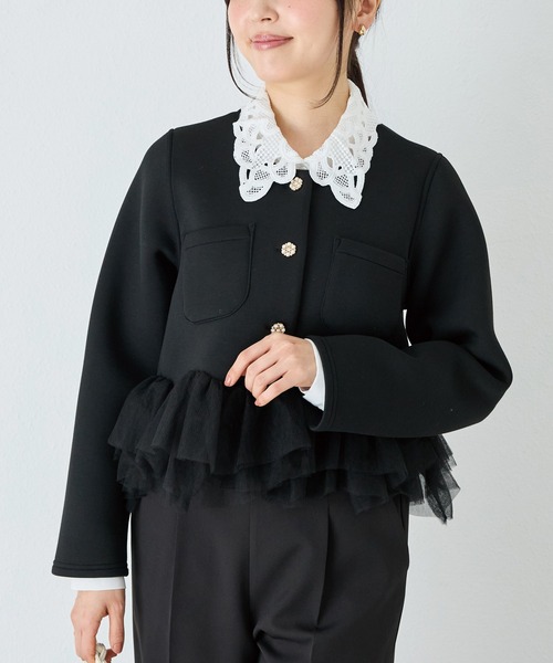 INCEDE（インシード）の「スポンジリバー 裾ペプラムジャケット│美シルエット/大人ペプラム/上品見え/大人フェミニン（ノーカラージャケット・レディース・ベージュ/ブラック・LL/L/M）」の5枚目の写真