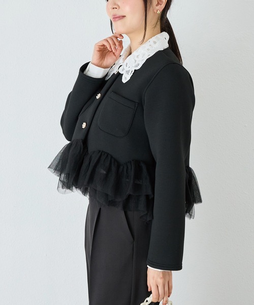 INCEDE（インシード）の「スポンジリバー 裾ペプラムジャケット│美シルエット/大人ペプラム/上品見え/大人フェミニン（ノーカラージャケット・レディース・ベージュ/ブラック・LL/L/M）」の7枚目の写真