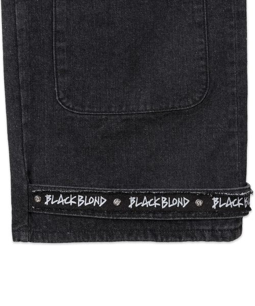 BLACK BLOND(ブラック ブロンド)の「ビビディスプレイロゴマルチポケットデニムカーゴパンツ(ブラック)(デニムパンツ・レディース・その他・MEDIUM/LARGE/X-LARGE/SMALL)」の6枚目の写真