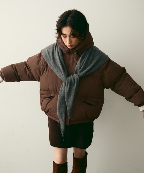 Trish（トリッシュ）の「【ウール混】アソート　トライアングルニットマフラー（ストール/ショール・レディース・ブラウン/ブラック/グレー/グレー系その他/ブラウン系その他/ブラック系その他・FREE）」の16枚目の写真