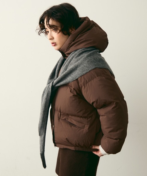 Trish（トリッシュ）の「【ウール混】アソート　トライアングルニットマフラー（ストール/ショール・レディース・ブラウン/ブラック/グレー/グレー系その他/ブラウン系その他/ブラック系その他・FREE）」の21枚目の写真