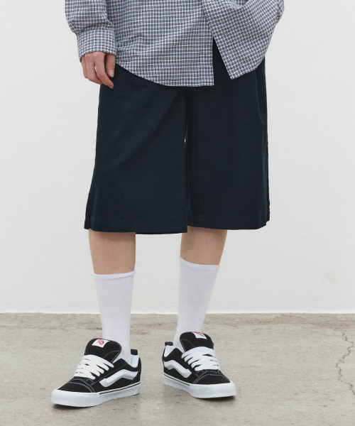 DECET（デケト）の「Cotton 2Pleats Shorts DCPT041Navy（その他パンツ・レディース・その他・26/28/30）」の7枚目の写真
