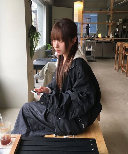 UNGIMMICK(アンジミック)の「SHIRRED NYLON WINDBREAKER JACKET (BLACK)(ナイロンジャケット・メンズ・その他・MEDIUM/LARGE)」の4枚目の写真