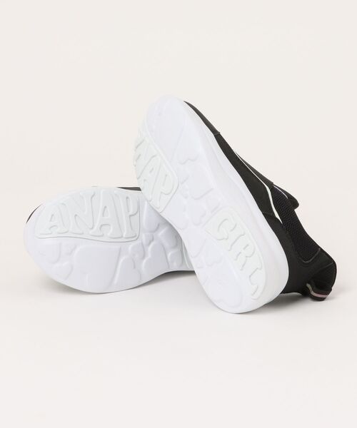 ANAP GｉRL（アナップガール）の「【ANAP GIRL】スパットシューズ スリッポンカジュアル（スニーカー・キッズ・ブラック/サックスブルー・19.0cm/24.0cm/23.5cm/23.0cm/22.5cm/22.0cm/21.5cm/21.0cm/20.0cm/19.5cm）」の4枚目の写真