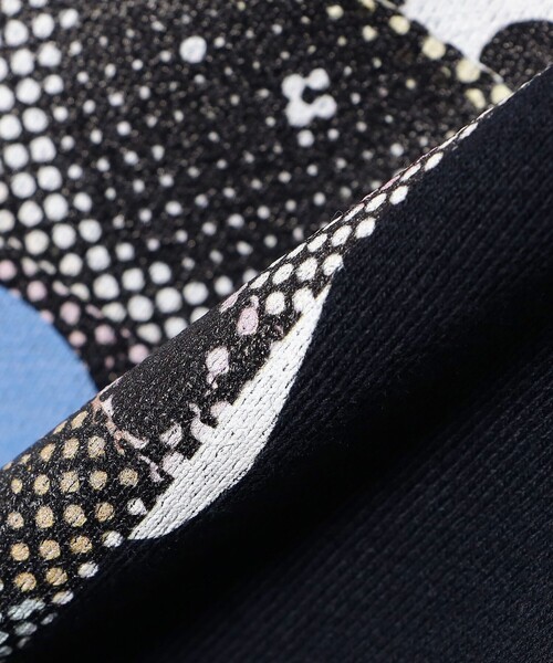 BEAMS T（ビームスティー）の「Paul Insect / Crewneck Sweatshirt（スウェット・メンズ・ネイビー・SMALL/MEDIUM/LARGE/X-LARGE）」の6枚目の写真