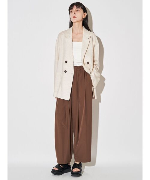 ELENDEEK(エレンディーク)の「EASY TUCK COCOON PT(その他パンツ・レディース・オフホワイト/ブラック/ミント/ピンク/ブラウン・01/02)」の21枚目の写真
