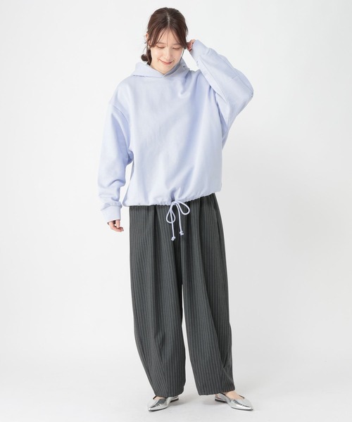 studio CLIP(スタディオクリップ)の「裏毛ドロストフーディ(パーカー・レディース・アイボリー/オフホワイト/ライトブルー・FREE)」の16枚目の写真