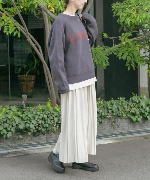 ITEMS URBANRESEARCH(アイテムズ アーバンリサーチ)の「スウェットライクロゴニット(ニット/セーター・レディース・オレンジ/ライトブルー/チャコールグレー/ベージュ・FREE)」の16枚目の写真