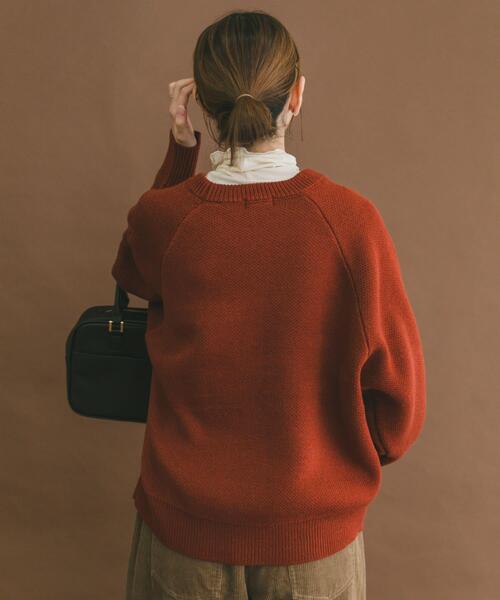 ITEMS URBANRESEARCH（アイテムズ アーバンリサーチ）の「スウェットライクロゴニット（ニット/セーター・レディース・オレンジ/ライトブルー/チャコールグレー/ベージュ・FREE）」の5枚目の写真