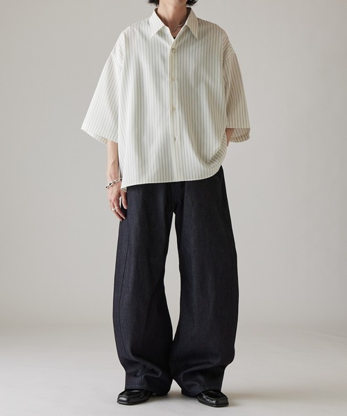 Lui's(ルイス)の「リジットカーブデニムパンツ(デニムパンツ・メンズ・インディゴブルー/ブラック・30/32/34)」の12枚目の写真