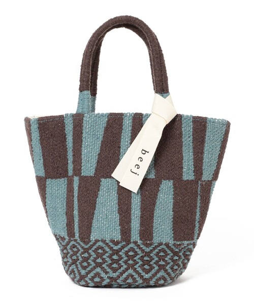 beej(ビージ)の「【別注】beej / 刺繍 トート バッグ(トートバッグ・レディース・サックスブルー/ブラック・ONE SIZE)」の16枚目の写真