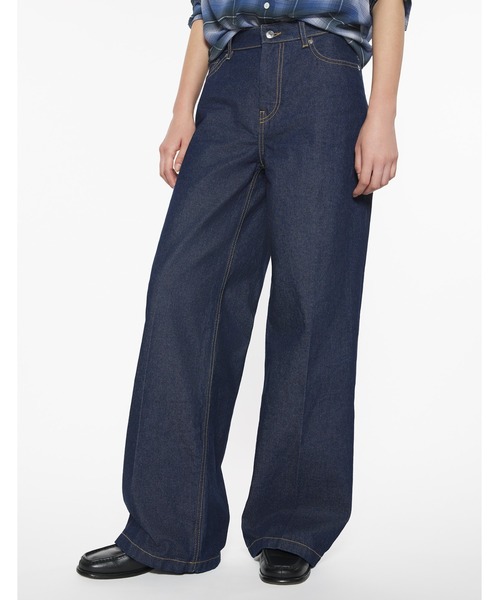 Maison Kitsune（メゾンキツネ）の「WIDE LEG JEANS（デニムパンツ・レディース・インディゴブルー・25/26/27/28）」の6枚目の写真