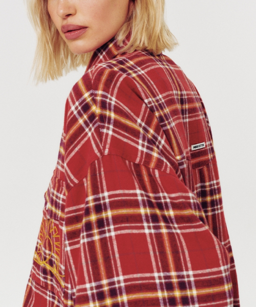 MOODBETTER（ムード ベター）の「OVERSIZED CHECK SHIRT BRICK RED（シャツ/ブラウス・レディース・その他・FREE）」の4枚目の写真