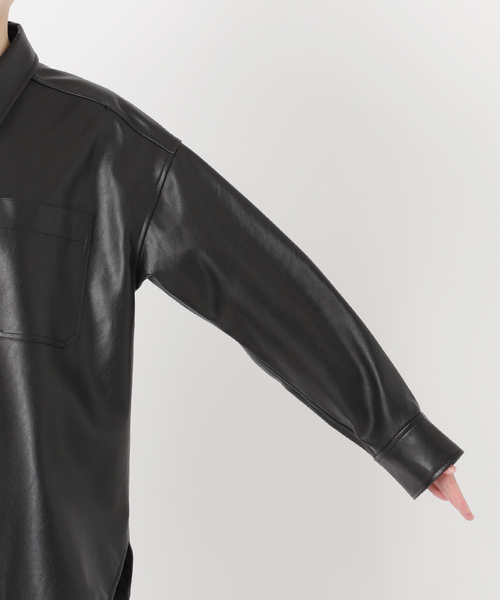 JOURNAL STANDARD（ジャーナルスタンダード）の「ウォッシャブルフェイクレザーシャツ（シャツ/ブラウス・レディース・ブラック/ブラウン系その他・FREE）」の19枚目の写真