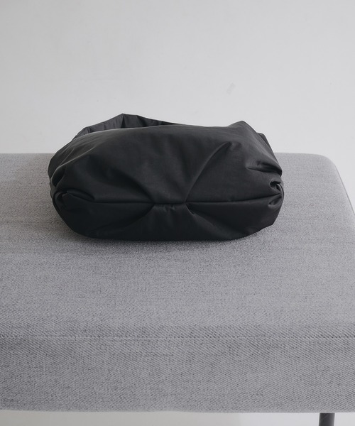 selle glant（セレグランテ）の「URBAN NYLON SHOULDER BAG/アーバンナイロンショルダーバッグ（ショルダーバッグ・メンズ・ブラック/ダークブラウン/ダークグレー・ONE SIZE）」の22枚目の写真