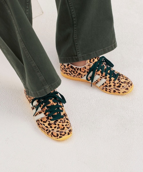 adidas Originals(アディダスオリジナルス)の「adidas originals / JAPAN W(アディダスオリジナルス ジャパン OSA24 KI6687)(スニーカー・レディース・ベージュ・24.5cm/24.0cm/23.5cm)」の1枚目の写真