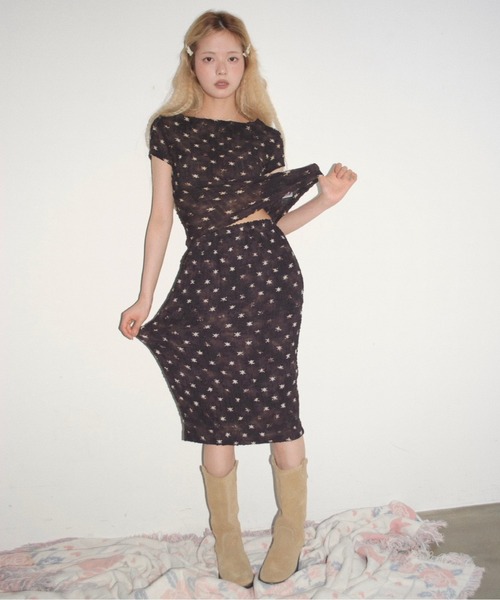 musubore(ムスボレ)の「popcorn shirring gradation print tops / シャーリングプリントトップス(シャツ/ブラウス・レディース・パープル/ブラウン・FREE)」の19枚目の写真