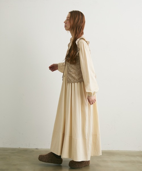 Crisp（クリスプ）の「タックデザインフレアワンピース（ワンピース・レディース・ブラック/アイボリー・FREE）」の13枚目の写真