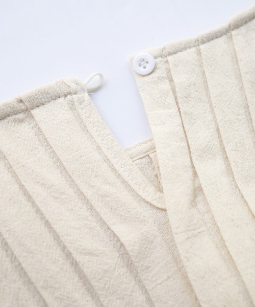 Crisp（クリスプ）の「タックデザインフレアワンピース（ワンピース・レディース・ブラック/アイボリー・FREE）」の14枚目の写真