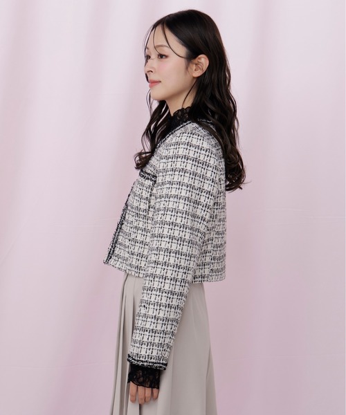 JILL by JILL STUART(ジルバイジルスチュアート)の「ビジューブレード付きツイードジャケット(ノーカラージャケット・レディース・ホワイト系その他/ブルー系その他・MEDIUM/SMALL)」の14枚目の写真