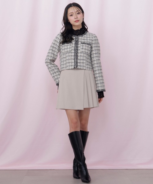 JILL by JILL STUART(ジルバイジルスチュアート)の「ビジューブレード付きツイードジャケット(ノーカラージャケット・レディース・ホワイト系その他/ブルー系その他・MEDIUM/SMALL)」の13枚目の写真