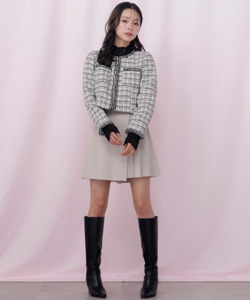 JILL by JILL STUART(ジルバイジルスチュアート)の「ビジューブレード付きツイードジャケット(ノーカラージャケット・レディース・ホワイト系その他/ブルー系その他・MEDIUM/SMALL)」の12枚目の写真