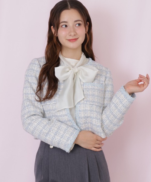 JILL by JILL STUART(ジルバイジルスチュアート)の「ビジューブレード付きツイードジャケット(ノーカラージャケット・レディース・ホワイト系その他/ブルー系その他・MEDIUM/SMALL)」の19枚目の写真