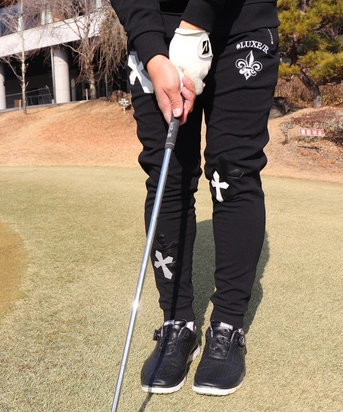 RM)【LUXE/R GOLF】ストレッチ ポンチ クロスワッペン ジョガーパンツ