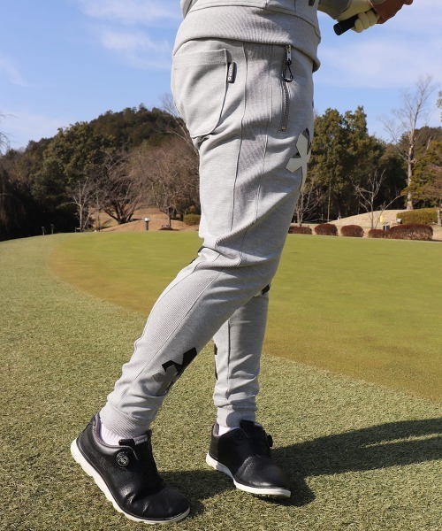 LUXE/R GOLF（ラグジュ ゴルフ）の「(RM)【LUXE/R GOLF】ストレッチ ポンチ クロスワッペン ジョガーパンツ（スウェットパンツ・メンズ・ブラック/杢グレー/ホワイト・LARGE/X-LARGE/MEDIUM）」の4枚目の写真