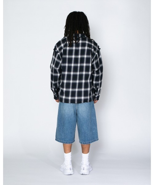 APPLEBUM(アップルバム)の「Cut Off Ombre Check Shirt(シャツ/ブラウス・メンズ・ブラック・MEDIUM/LARGE/X-LARGE)」の12枚目の写真