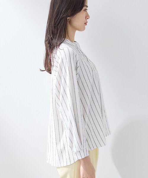INDIVI(インディヴィ)の「【洗える/着心地楽ちん】ブラウス風ストライプカットソートップス(Tシャツ/カットソー・レディース・サックスブルー系2/ブラック系2/ホワイト系3・38/34/15 /13/05)」の21枚目の写真